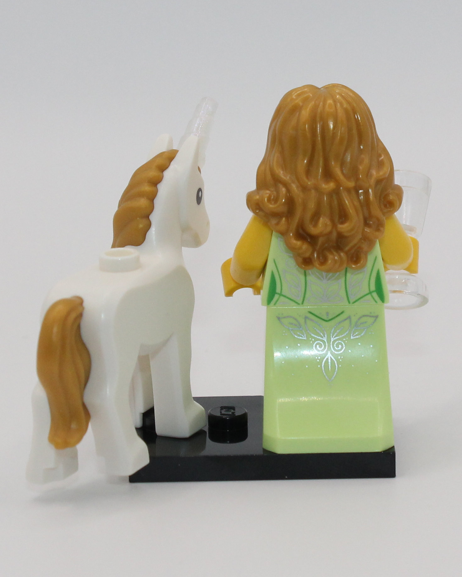 Unicorn Elf back view